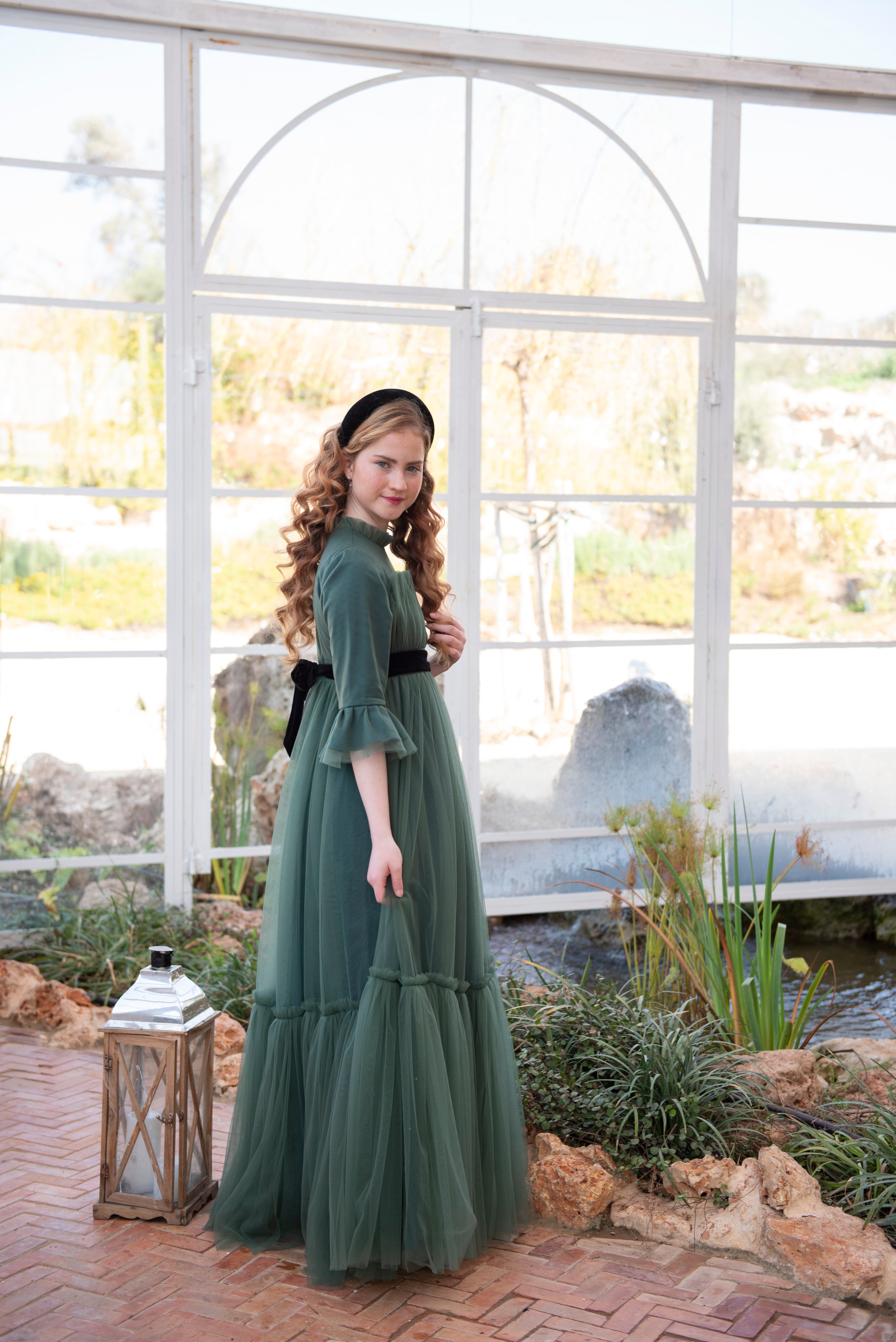 green dress teen Lovely Off Shoulder Dark Green/Blue Short Graduation Dress for Teens S Siaoryne