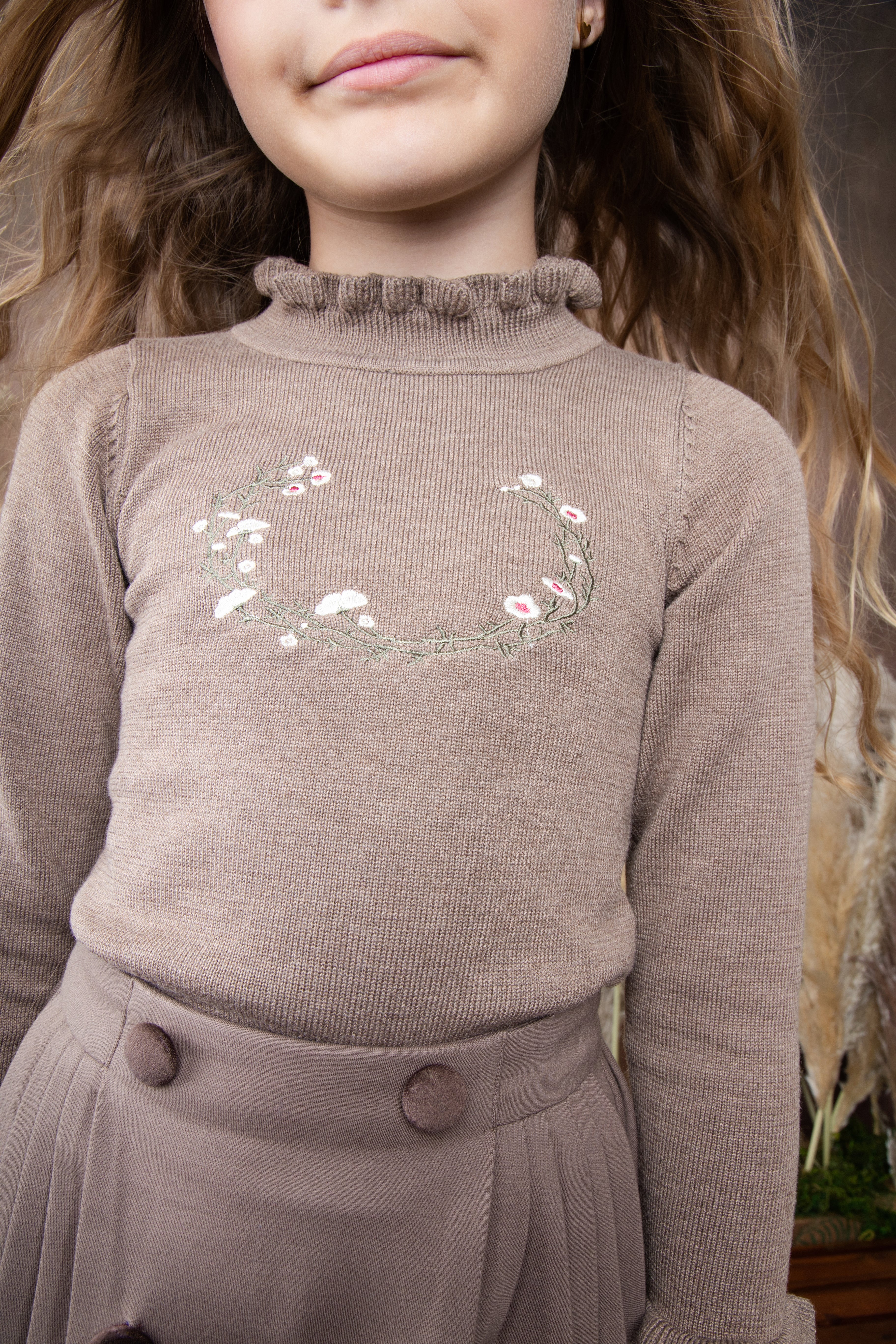 BELATI KNIT SWEATER WITH EMBROIDERED DETAIL AND NECK RIBBON