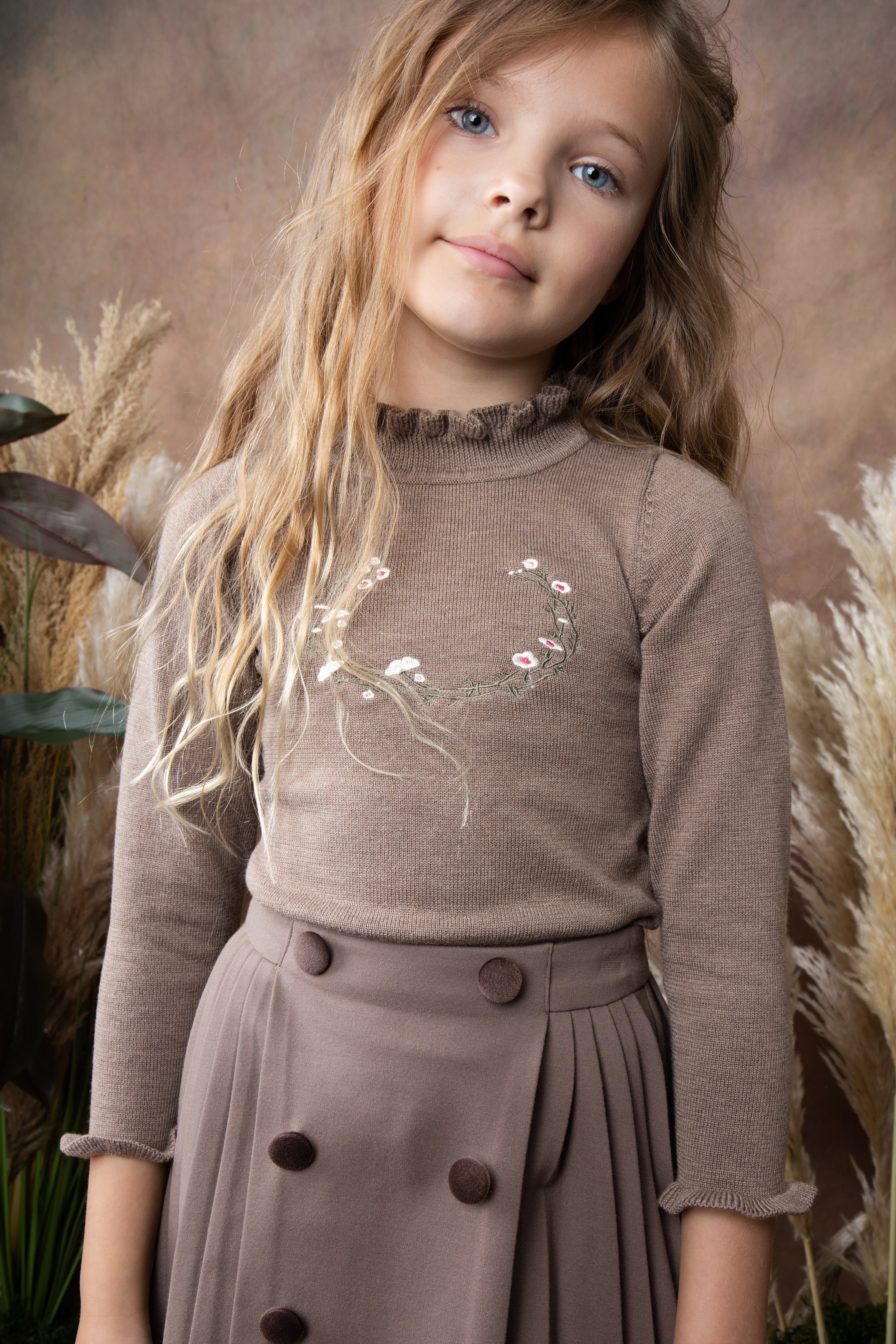 BELATI KNIT SWEATER WITH EMBROIDERED DETAIL AND NECK RIBBON
