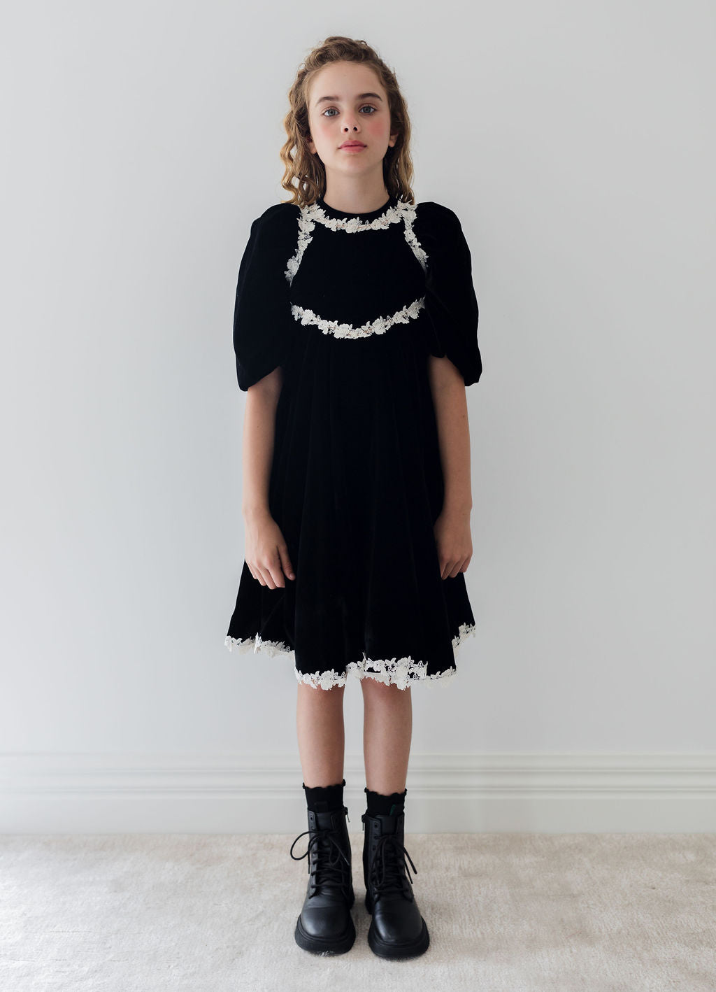 PETITE AMALIE ROSE LACE VELVET DRESS