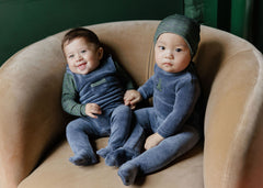 ELYS & CO. 2PC VELOUR PLAID BEAR FOOTIE AND BEANIE SET