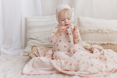 ELYS & CO. 3PC STRAWBERRY FOOTIE, HAT AND BLANKET SET