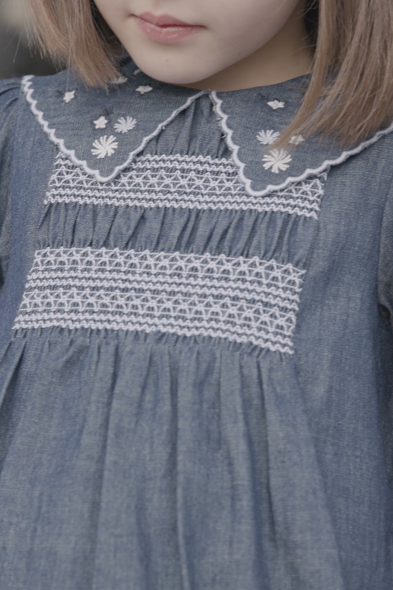 TARTINE ET CHOCOLAT EMBROIDERED COLLAR SMOCKED DRESS