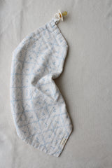 LITTLE THREADS LATTICE LOVEY