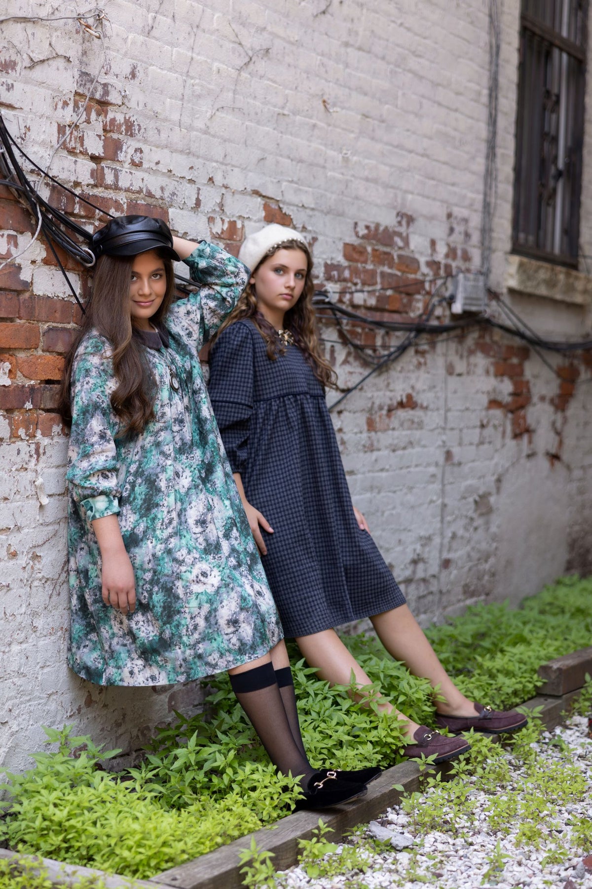 ARDE VELVET COLLAR DRESS