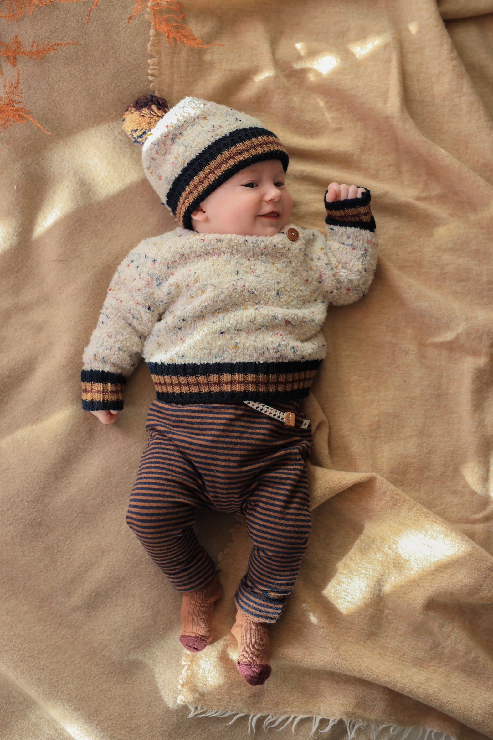 1+IN THE FAMILY STRIPED TRIM SIDE BUTTON PEBBLE KNIT SWEATER