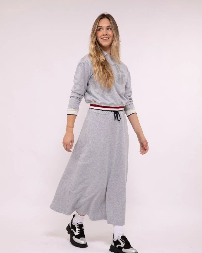 ONE TWENTY SIGNATURE COLLAR SWEATSHIRT