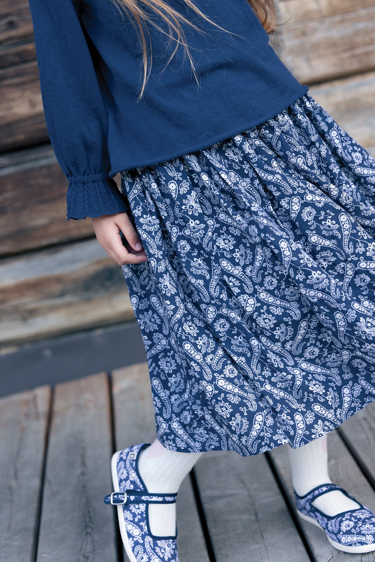 BONTON 2PC SMOCKED PAISLEY TOP AND SKIRT SET