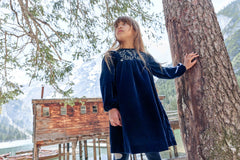 BONTON DAISY EMBROIDERY VELVET DRESS
