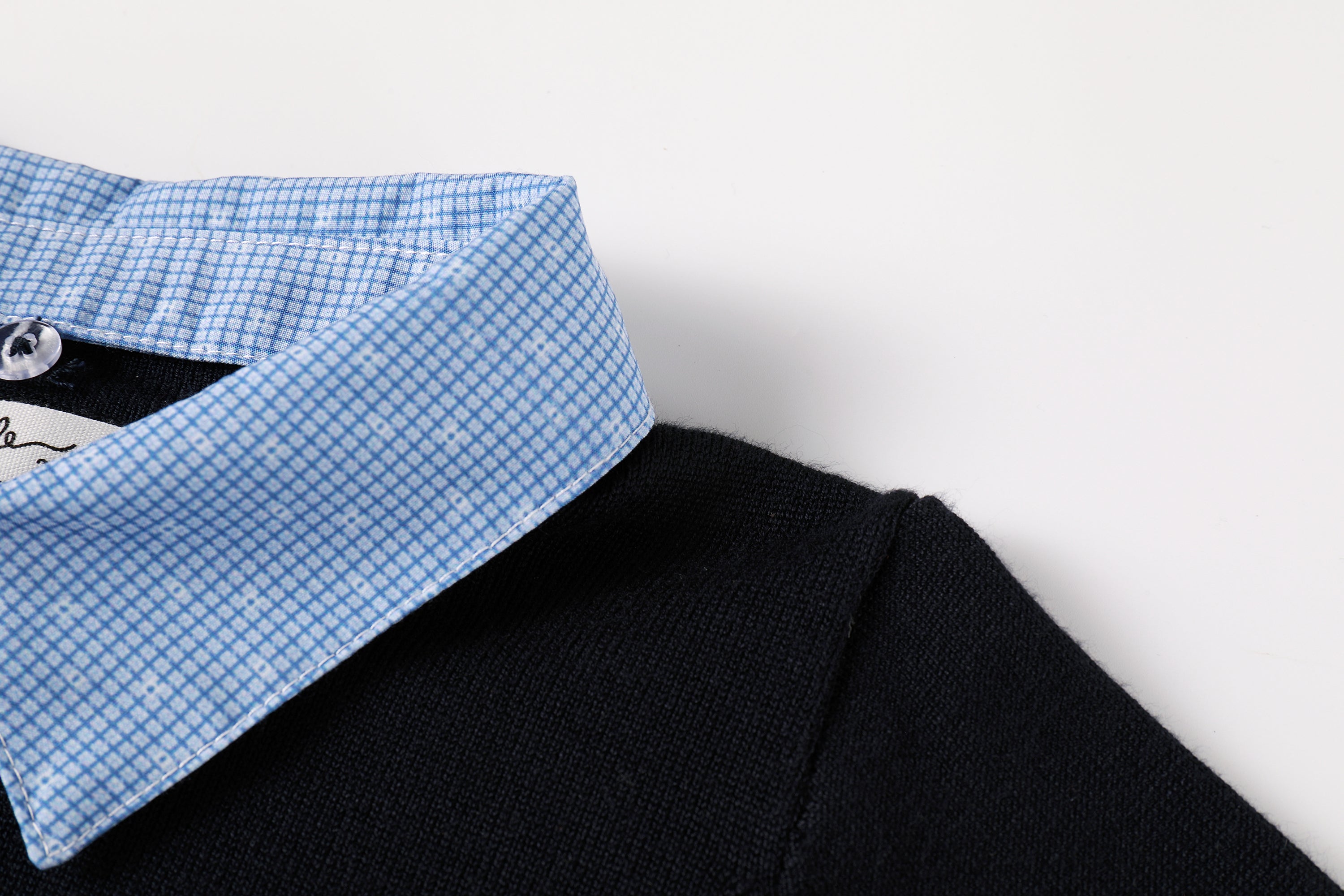 NOU NELLE REMOVABLE COLLAR SWEATER