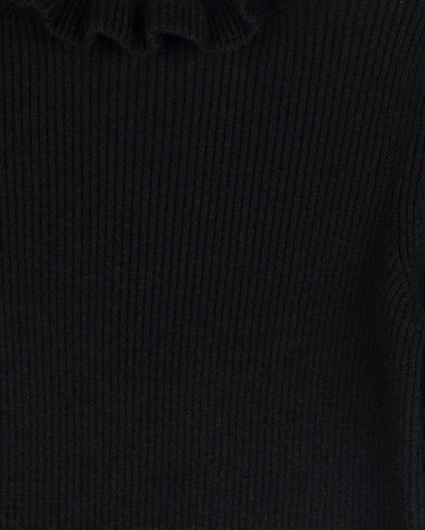 ONE CHILD RUFFLE COLLAR SWEATER