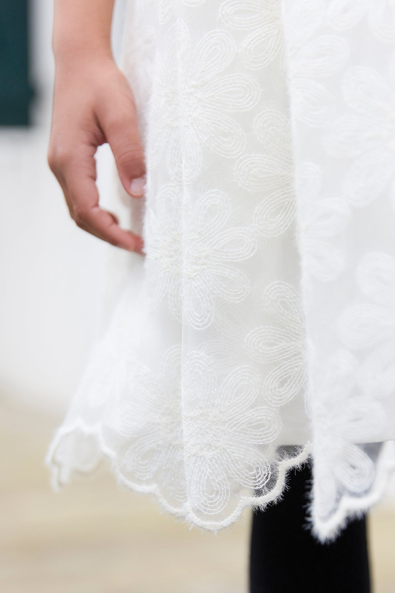 TARTINE ET CHOCOLAT FLOWER LACE PUFF SLEEVE DRESS