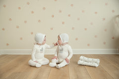 BEE & DEE 2PC CARRIAGE PRINT FOOTIE + BONNET SET