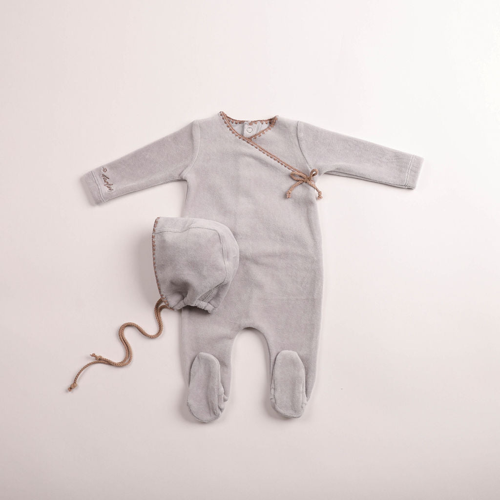 BEE & DEE 2PC CLASSIC STITCH VELOUR FOOTIE WITH BONNET SET