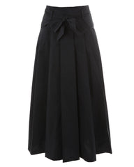 HEV PLEATED SKIRT WITH A BELT