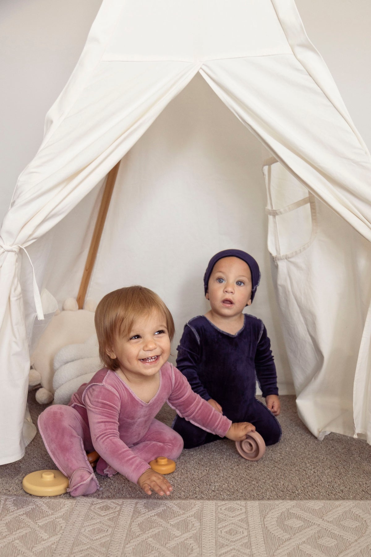 CUDDLE & COO 2PC VELOUR STITCHED FOOTIE + BEANIE