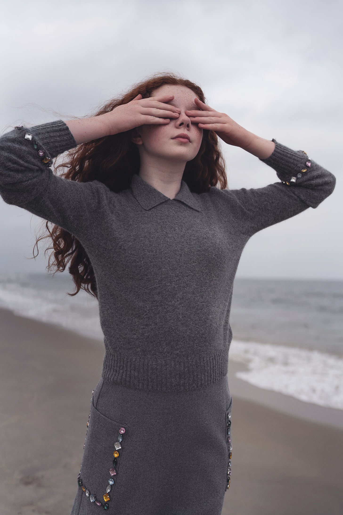 GEM CRYSTAL EMBELLISHED COLLAR SWEATER