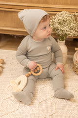 BEE & DEE 2PC SWEET CUTOUT FOOTIE WITH BEANIE SET