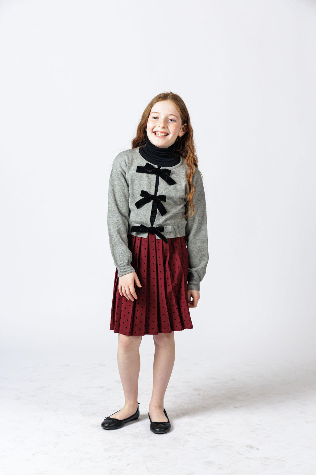 OH GIRL VELVET BOW SWEATER